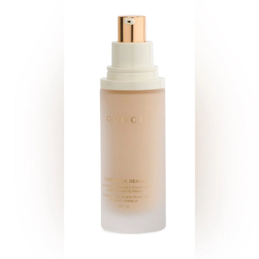 Gucci Foundation, 24 Hour Wear. 230 W, Fair/Medium